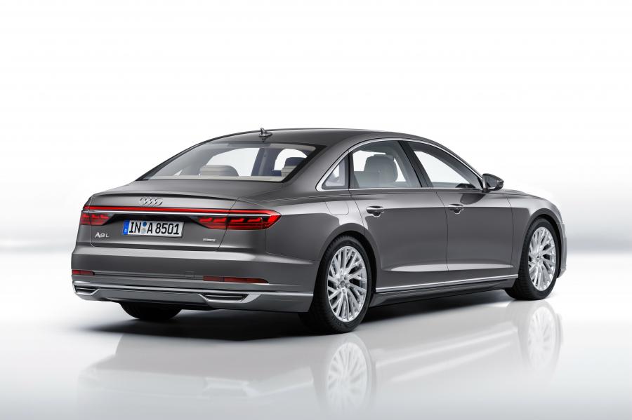  Audi A8 L 55 TFSI Quattro (D5) 2017 года  (WW) (фото 2 из 116)